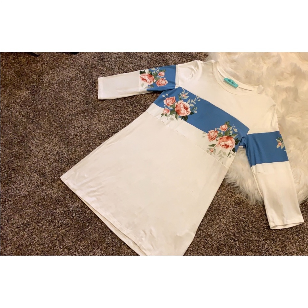 3/4 sleeve floral filly flair top